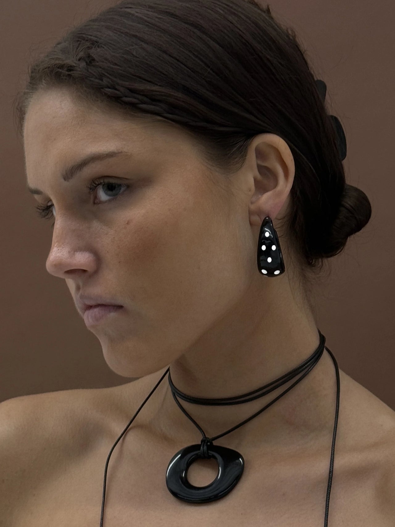 Mari Carmen Black Earrings