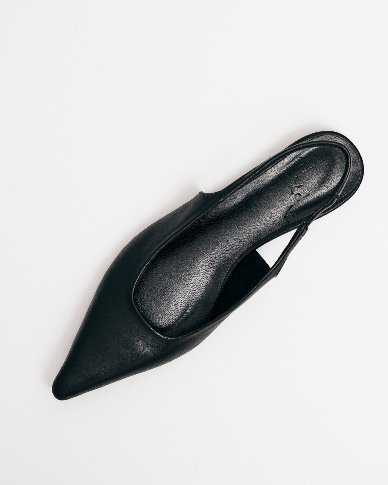 Pointed Toe Flats in Black