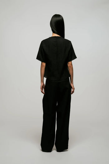 Mock Neck Sleeved Top in Black