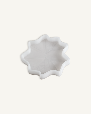 Tabing in White